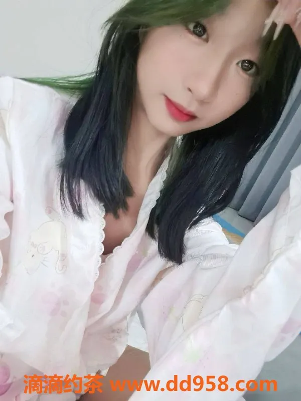 成都楼凤-成华区嫩妹青砚，女友感服务特惠