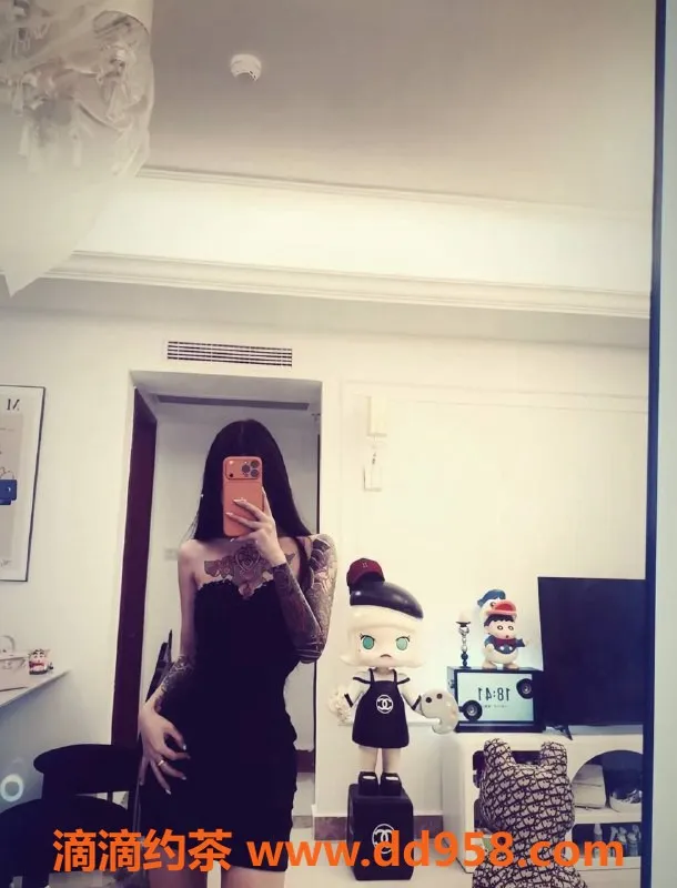 杭州上门服务-滨江区香菜，175cm D罩杯，热情互动，茶水费1500P