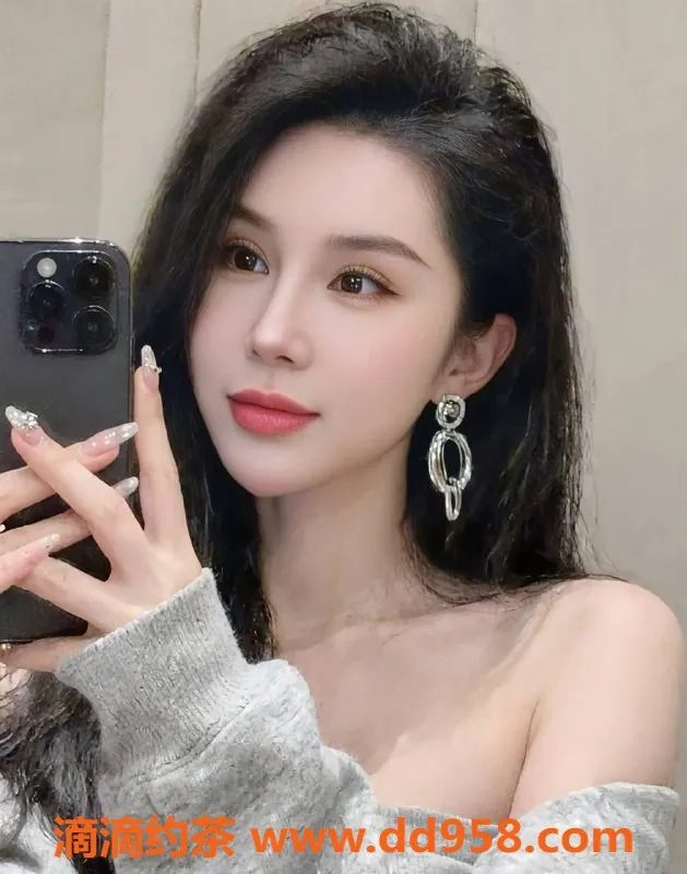 成都楼凤-武侯区御姐沁一，身材苗条，服务优质