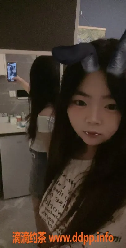 成都楼凤-成华区猪猪，160身高120斤，6P优惠体验