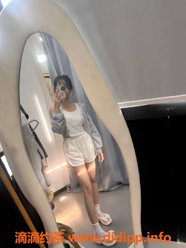 扬州楼凤-扬州邗江95嫩妹钱钱，身材超赞服务贴心