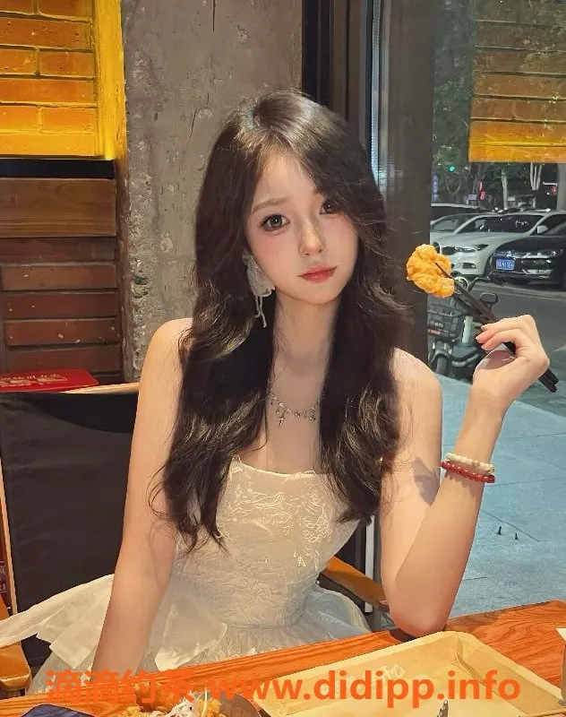 无锡上门服务-乐乐 | 上门区高颜值陪浴服务，极品身材