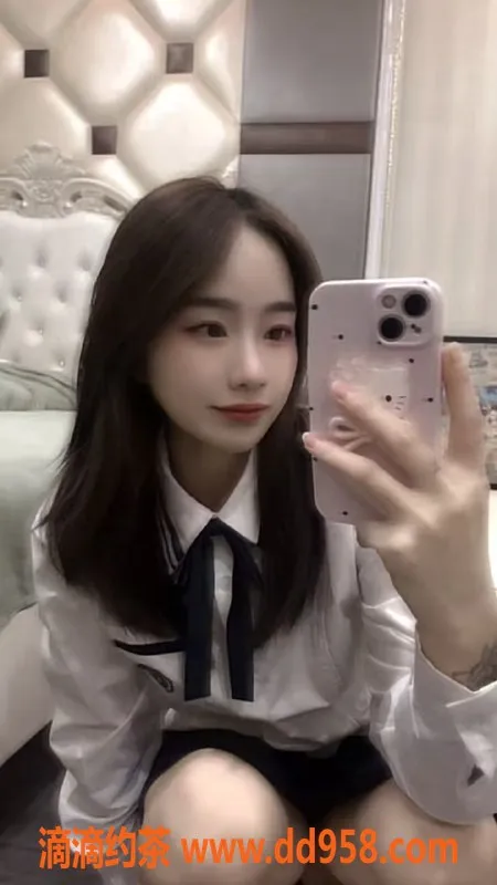 无锡楼凤资源信息,梁溪区嫩萝莉，07年，160cm，42kg特价服务！