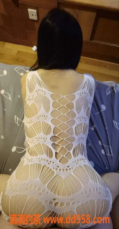 广州楼凤资源信息,海珠金葵花，30岁制服小妹，36C胸围随叫随到