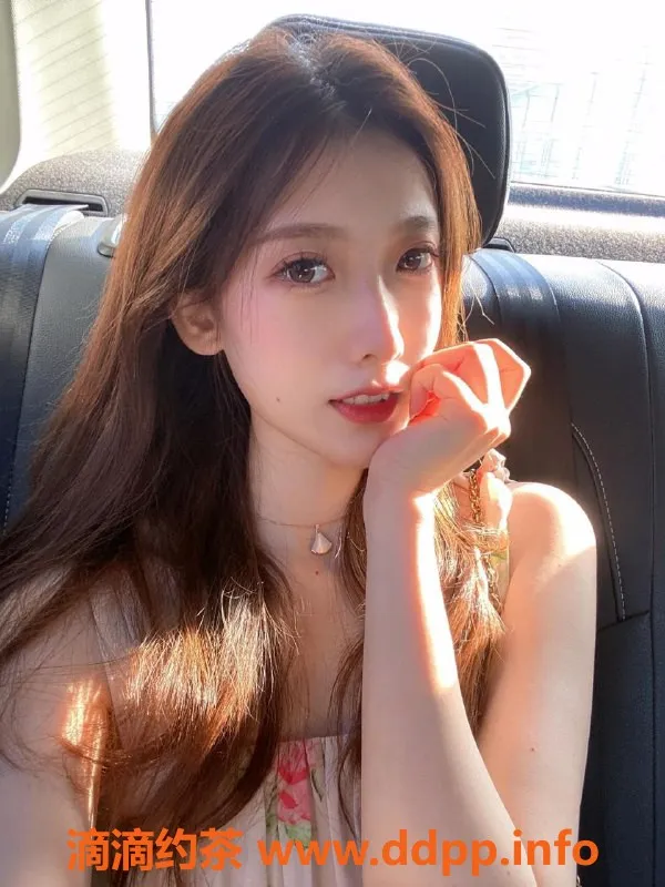 深圳楼凤-罗湖24岁七七，161cm，400元茶水费