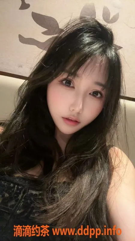 中山楼凤资源信息,东区小三，23岁，36C，服务超赞，课时600元起