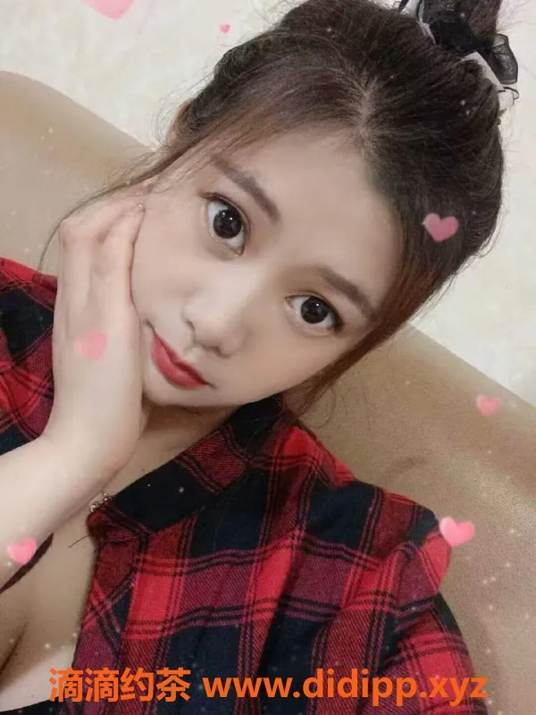 中山楼凤-民众快餐300元，洗吹做400元，双人服务等你来体验