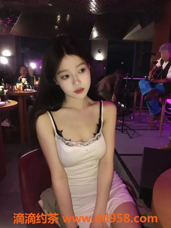 广州楼凤-白云区20岁婕希，身高168，茶水费亲民