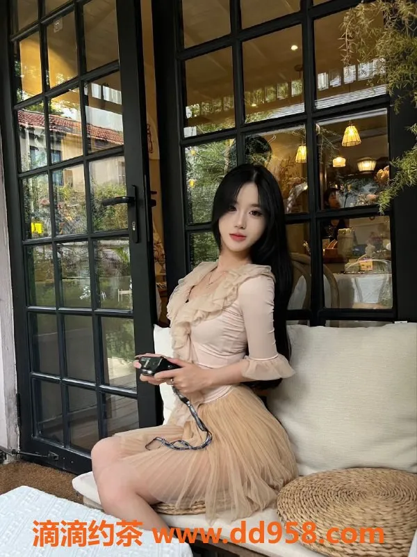 常州楼凤-常州万达香儿，23岁165cm C罩杯，8起价