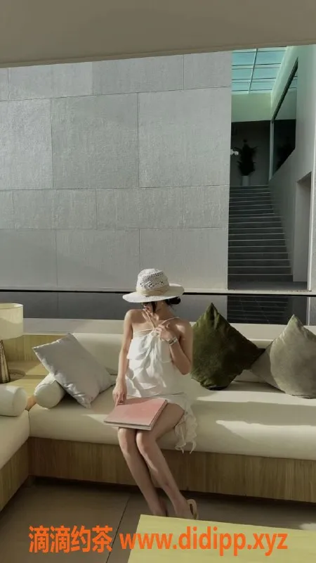 常州楼凤-常州万达香儿，23岁165cm C罩杯，8起价