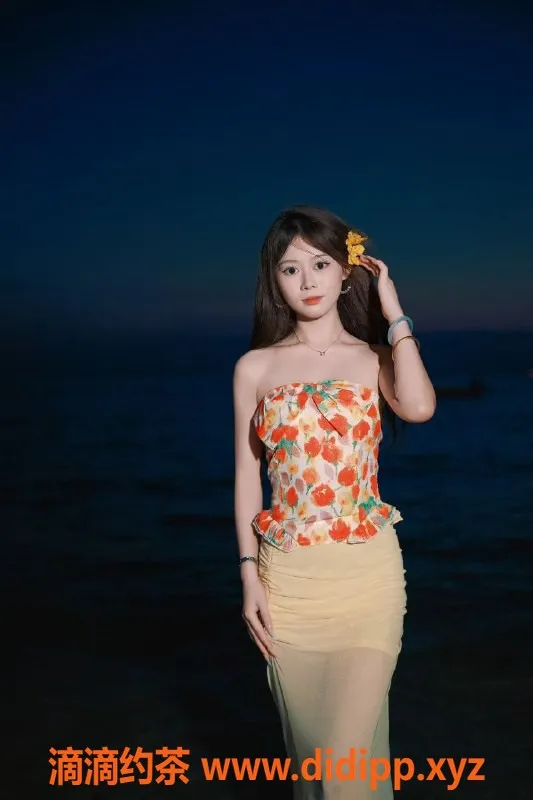 温州楼凤-鹿城嫩妹微微，仅8元代聊服务