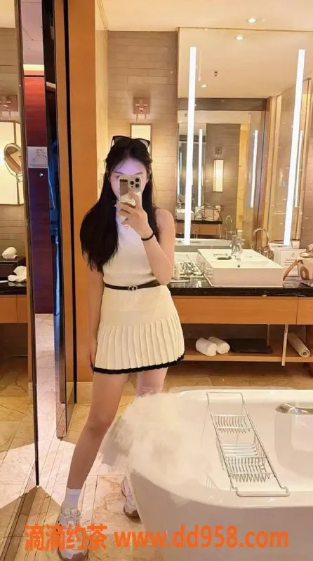 湛江楼凤-22岁夏梦，身高158cm，45KG，胸C，服务优质