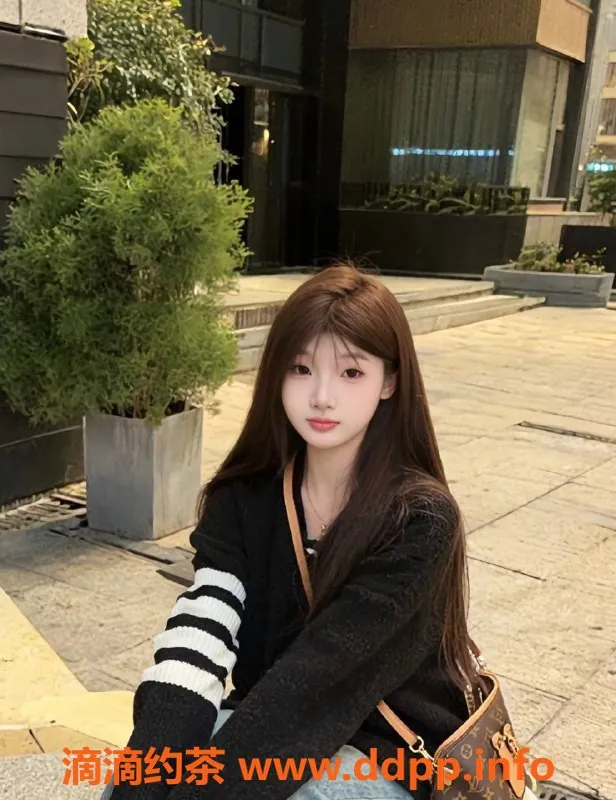 北京楼凤-朝阳王四营在校生蛋挞，168cm 90斤