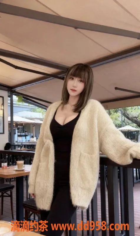 湛江楼凤-湛江猫猫 25岁 身高165cm 48KG B+胸 推69服务600元