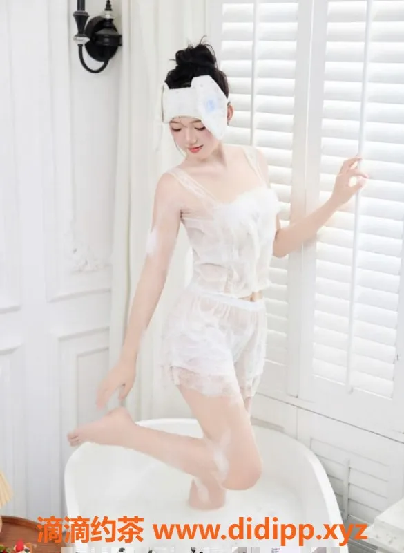 杭州楼凤-萧山区嫩妹爱蜜莉雅，乐享舌吻69互舔！