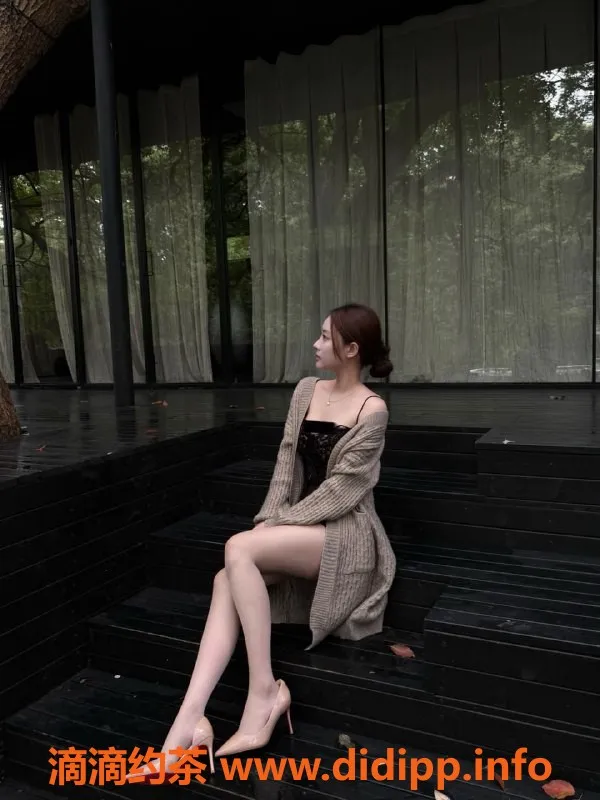 无锡楼凤资源信息,新吴区高颜值若云，165cm，50kg，特价1300p