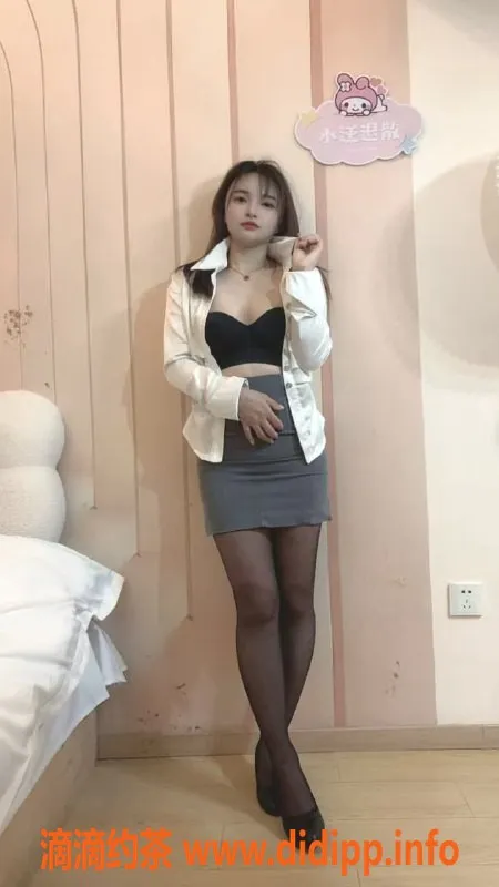 无锡楼凤资源信息,惠山区高颜值日本AV，陪浴特价2300p