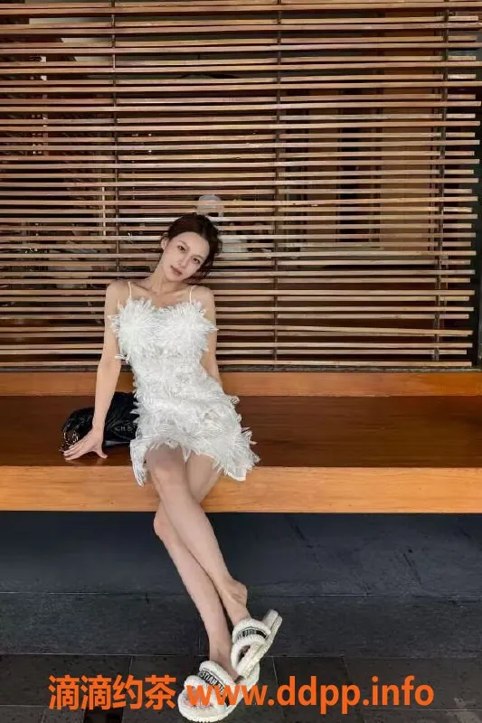 无锡楼凤-梁溪区嗲甜甜，高颜值陪浴服务，今日特价2200p