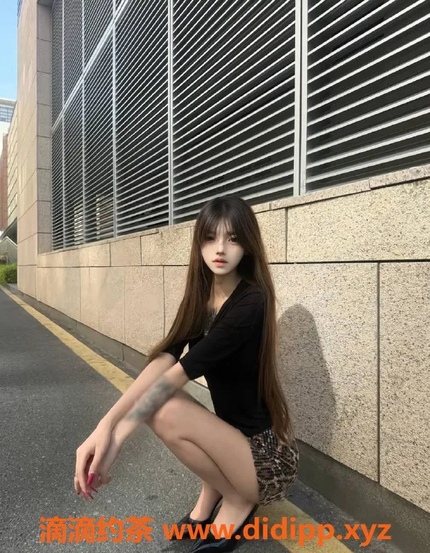 嘉兴楼凤资源信息,南湖区小妖，172cm雪白肤色，深喉技术超棒！