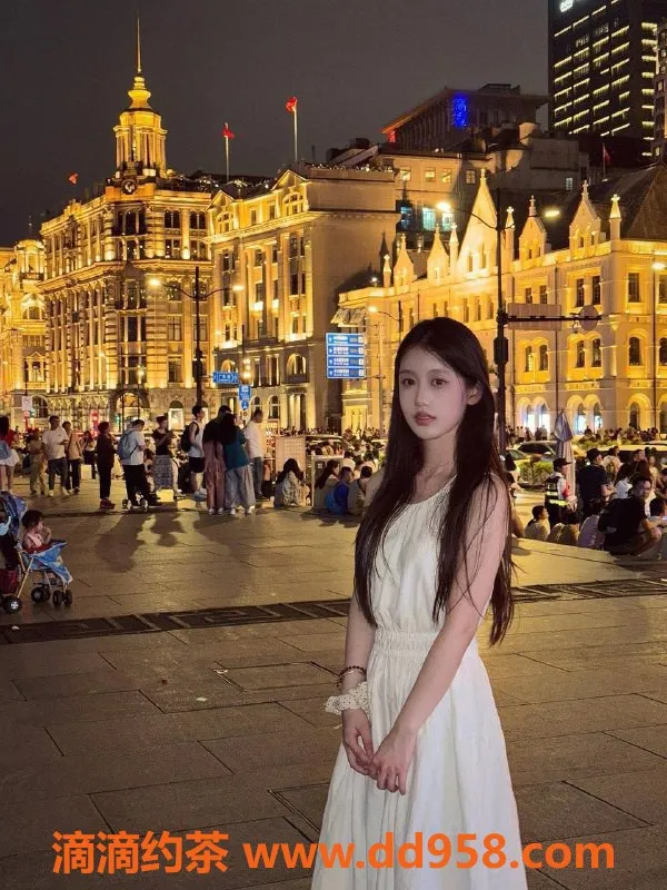 南通楼凤资源信息,南通清纯女大学生沫沫 165cm 90cm B+