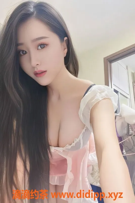 广州楼凤-天河区盼盼老师，23岁大胸诱惑，身高164，抢手服务