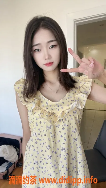 昆明上门服务-官渡区小瞳，600元鸳鸯浴服务，嫩妹上门