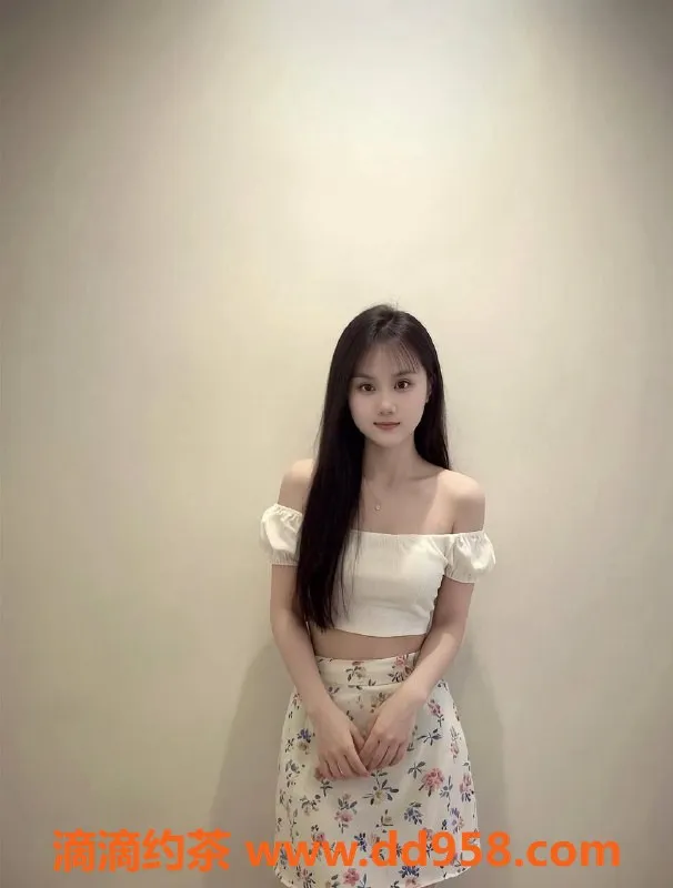 东莞楼凤-南城知夏 大一初下海 价格亲民