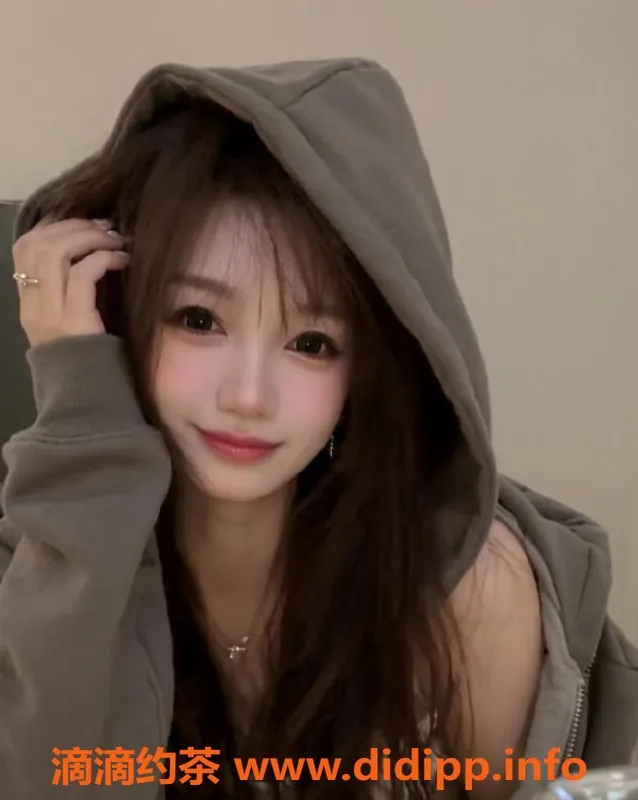 无锡楼凤-梁溪区小猫，陪浴服务，颜值爆表，特价1300p