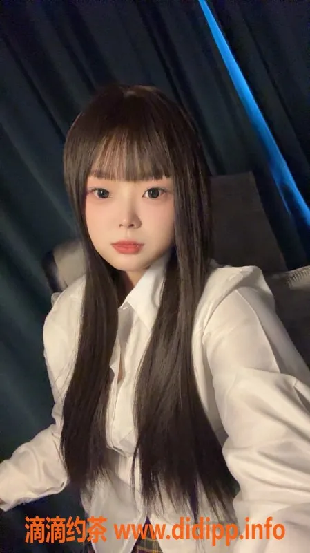 无锡楼凤-锡山区王思诺，166cm/49kg高颜值陪浴小姐