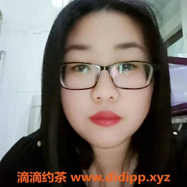 昆明楼凤-官渡区胖猫咪，4P服务灵活选择