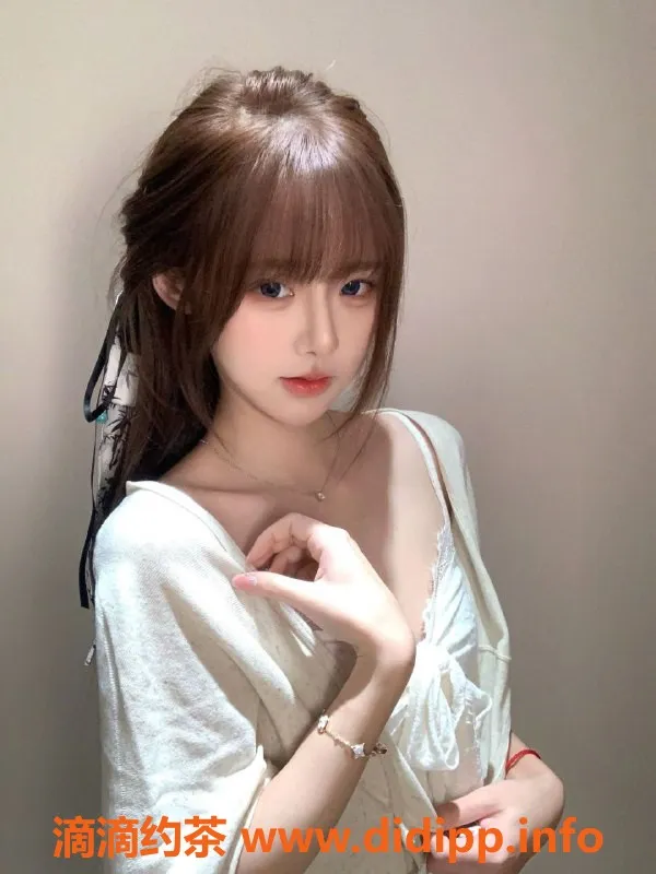 无锡楼凤-惠山超嫩少女170大长腿 性感服务诱惑