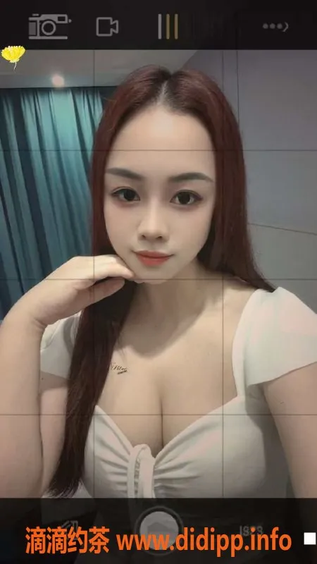 中山楼凤-古镇新开4位美眉，300元快餐，400元洗吹做