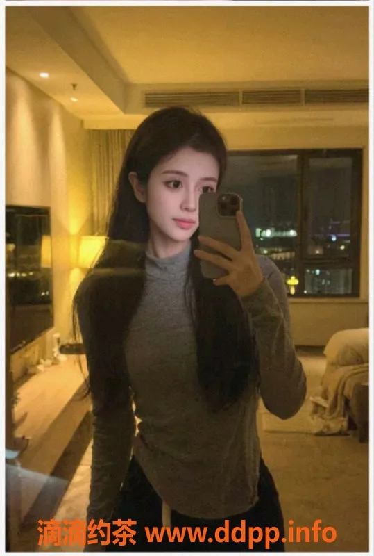 成都楼凤-成都唐芯芯，身材苗条的御姐，6P服务