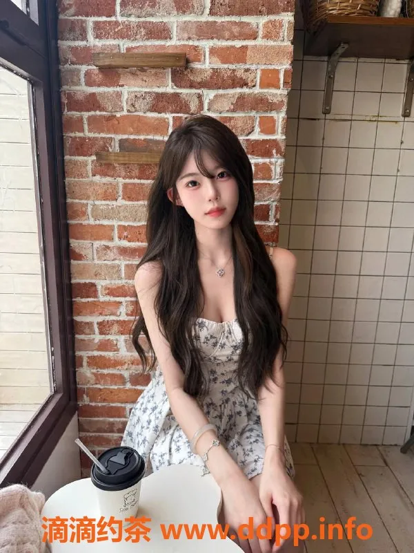 杭州楼凤-滨江区艺术生子兮，165cm、45kg，超值体验