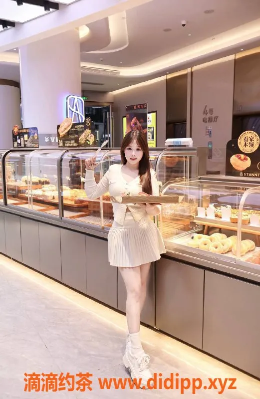 惠州楼凤-金山湖18岁酱酱子，700P尽享优质服务