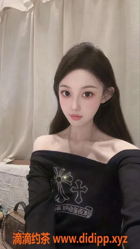 无锡楼凤-梁溪06学妹，颜值身材一流，服务多样