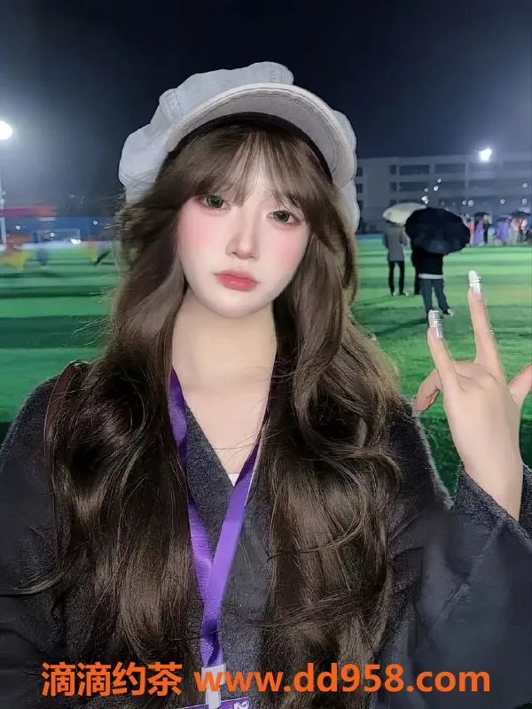 无锡楼凤-滨湖万达超嫩少女学妹69陪浴体验