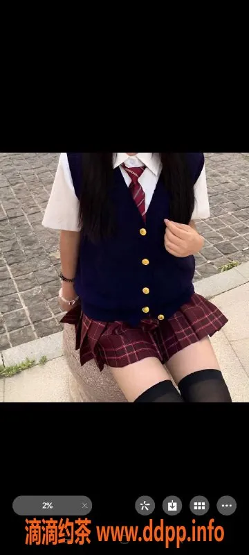 成都楼凤-成都兼职嫩妹佳妮，19岁，身高163，600元服务体验