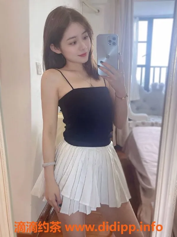 南通楼凤-南通崇川区晚晴，23岁，164cm，85斤，服务价格P800