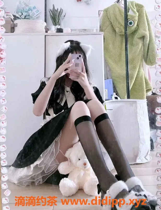 长沙楼凤-天心区小西，164cm苗条嫩妹，19岁只需7p