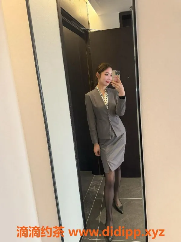 深圳楼凤资源信息,宝安26岁雯儿，162cm，34C只需400元体验服务