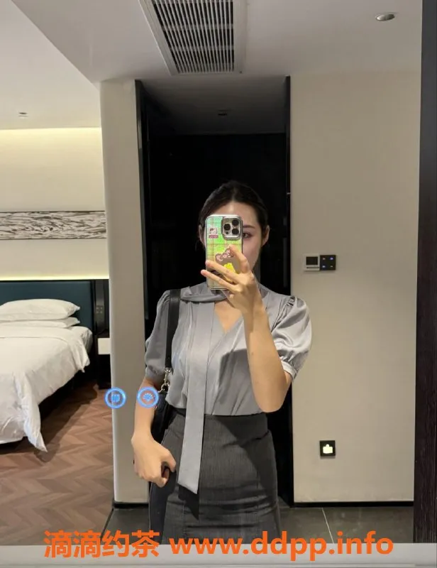 深圳楼凤-宝安26岁雯儿，162cm，34C只需400元体验服务