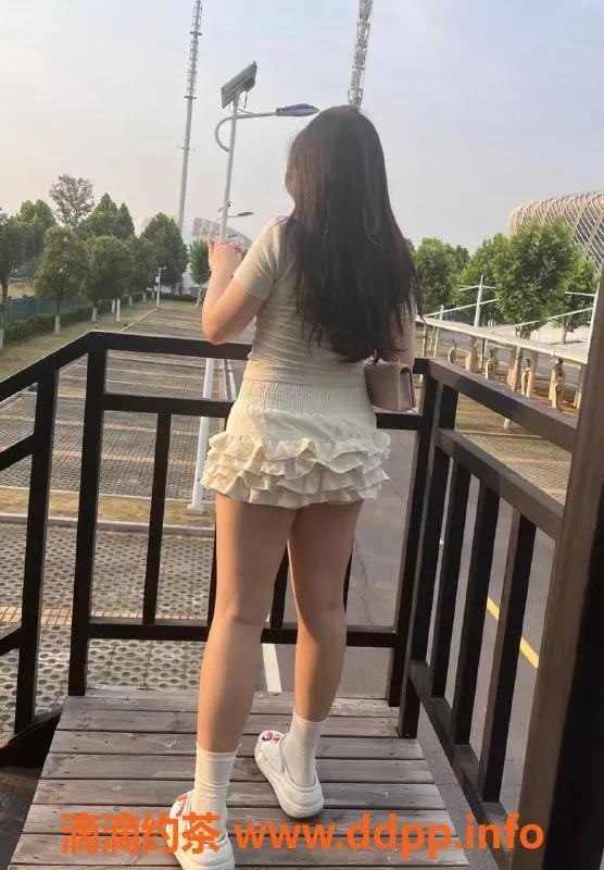 北京楼凤-丰台分钟寺萌萌，微胖天然大E 1K茶费