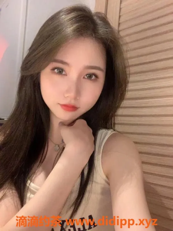 赣州楼凤-赣州果茶 23岁微胖美女 165cm 48kg 700元全套