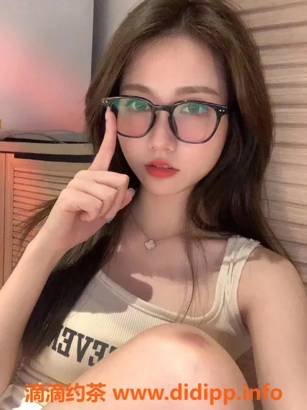 赣州楼凤资源信息,赣州果茶 23岁微胖美女 165cm 48kg 700元全套