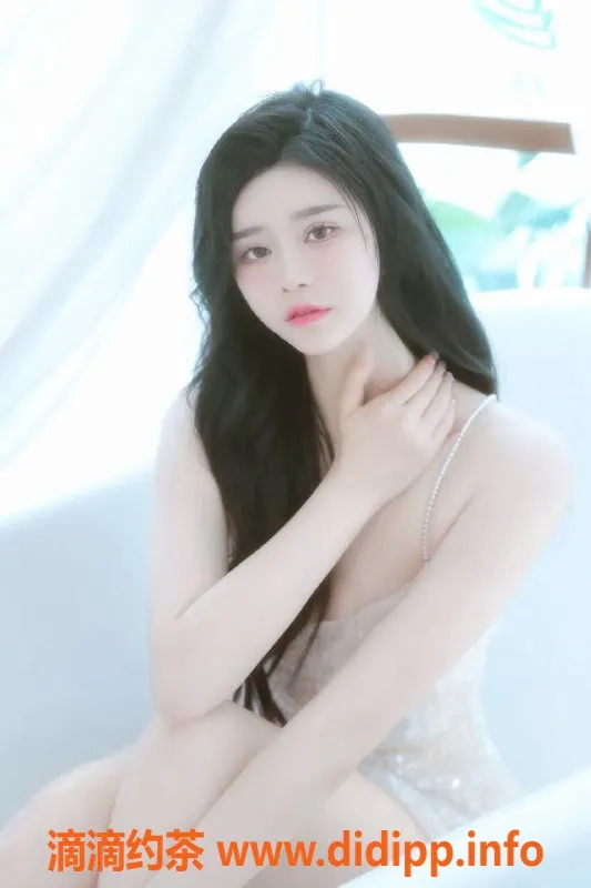 上海楼凤-上海白雪23岁，172高，98斤，真实体验套