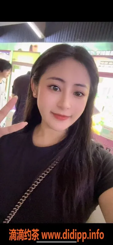 杭州楼凤-杭州小黎，165cm C罩杯，95半套服务只需500