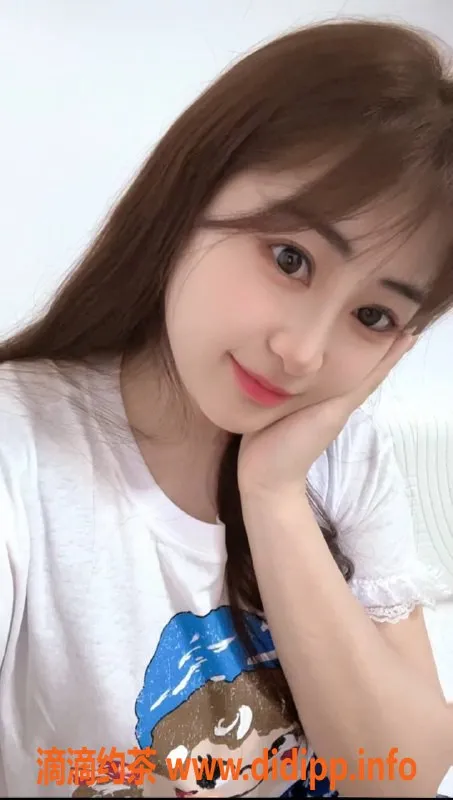 杭州楼凤-杭州小黎，165cm C罩杯，95半套服务只需500