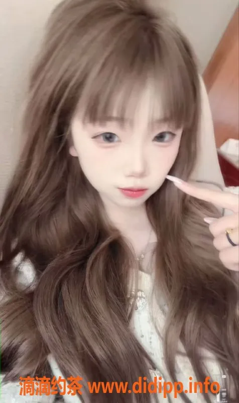 常州楼凤-新北点点，165cm性感嫩妹，体验绝佳陪浴服务