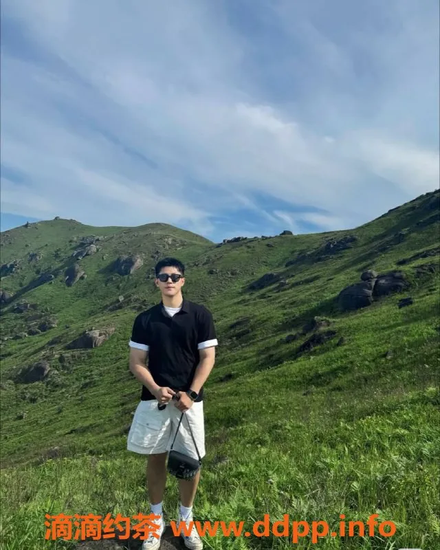 武汉楼凤资源信息,职业经纪人Coco姐邀你加入男颜榜